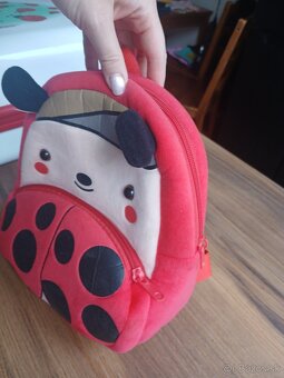 Detský kufor - odrážadlo a malý batoh - 17