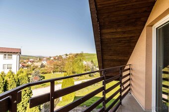 BEDES | rodinný dom 182m2, pozemok 802m2, 2x balkón, terasa - 17