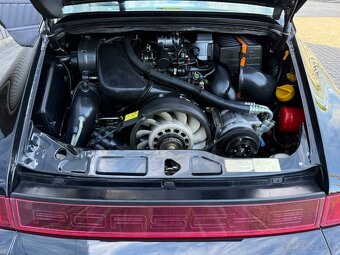 Porsche 964 Carrera 2 Coupé z roku 1991 - 17