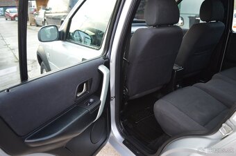 LAND ROVER FREELANDER 2,0TD4 A/T 4x4 166829km - 17