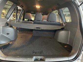 KIA Carens 2004 2.0 CRDi 82kW 124500km 5st. Manuál - 17