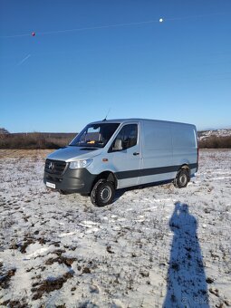 Predám Mercedes Sprinter 4x4, automat - 17