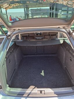 Škoda Superb Combi 1.6 TDI Ambition - 17