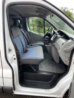 Renault Trafic Combi Van 2.0 dCi 115k L2H1P2 9miestne - 17