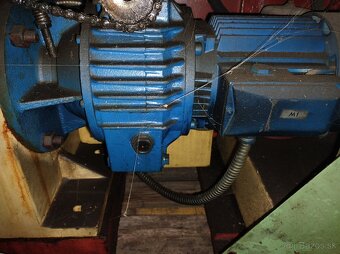 Rusky sustruh 16B05P - zvysena presnost - 17