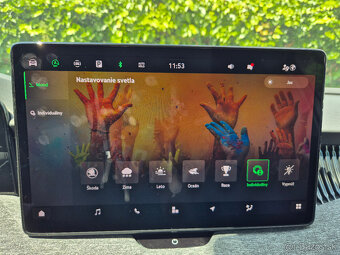 Škoda Superb Combi 2.0 TDI SCR Style DSG, nový model - 17