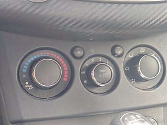 Mitsubishi Eclipse 4G 2.4i - 17