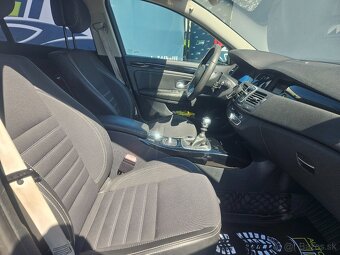 Renault Laguna 2.0 dCi 180k Bose - 17