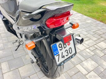 Kawasaki zx7r ( barva mica ) cz tp - 17