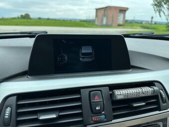 BMW Rad 3 Touring 320d A/T - 17