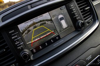 Kia Sorento 2.2 CRDi GT-Line A/T ODPOČET DPH 7miestne - 17