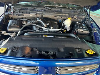 DODGE RAM 5.7 HEMI 4X4 model roku 2015 - 17