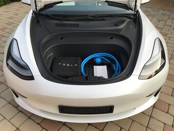 TESLA 3 LONG RANGE 4x4 - 17