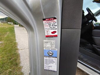 VW T5 Multivan 2.5 TDi • 128 kW • Klima • Webasto - 17