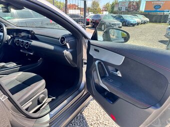 Mercedes-Benz CLA Shooting Brake SB 180 A/T - 17