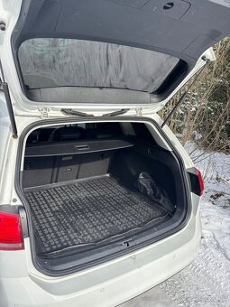 VOLKSWAGEN GOLF 7 VARIANT 2,0 TDI 2014 - 17