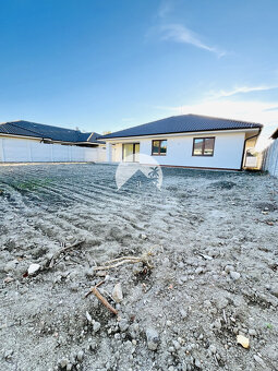 Reality KOMPLEX s.r.o., Vám ponúka na predaj moderný 4-izbov - 17