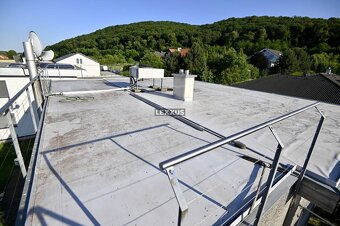 | unikátny nízkoenergetický dom, krásne prostredie, 10 km od - 17