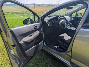 Peugeot 3008 1,6 HDi - 17