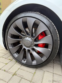 TESLA 3 Facelift Performance 4x4 Black packet - 17