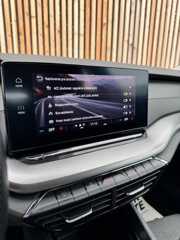Škoda Octavia 4 Combi 2.0 TDI SCR Style DSG - 17