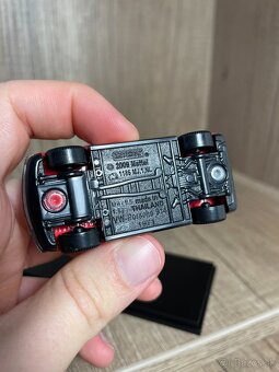 autíčka/modely Hot Wheels Matchbox Porsche GMC Mitsubishi - 17