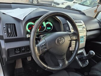 Toyota corolla verso - 17
