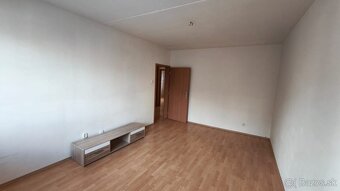 3 izbový byt Zvolen Zlatý Potok + garáž - 17