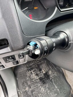 Predám Toyota Hilux 2.5, D-4D - 17