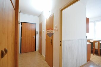 PRENÁJOM, 1-izbový byt, Poprad - Západ, Ul. Štúrova, blok Ze - 17