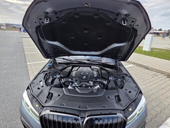 Bmw rad 7 750li g11,g12 Individual, x drive,2022 zaruka 2027 - 17