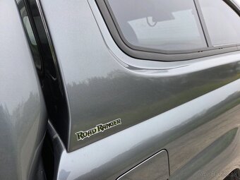 REZERVOVANÉ Predám Volkswagen Amarok - 17