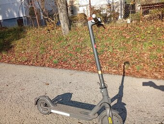 XIAOMI E SCOOTER (KOLOBEZKA) 4 A ESSENTIAL - 17
