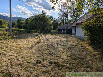 Priestranný pozemok s pôvodným domom - Kolonica, okr. Snin - 17