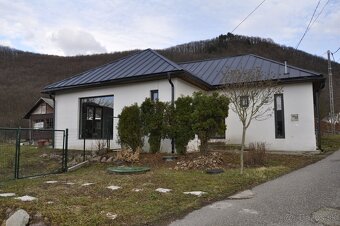 štýlový 3i. dom pod lesom v obci Hollóháza, Maďarsko - 17