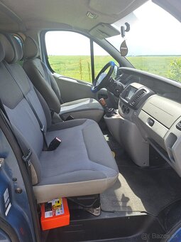 Renault Trafic Minibus 1.9 dCi 9 - miest - 17