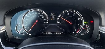 BMW Rad 5 Touring 520d A/T, HUD, 360 kamera, Nebúrané. - 17