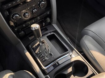 Jeep Grand Cherokee SRT 6.1 HEMI - 17