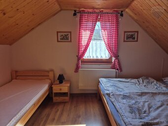 REZERVOVANÉ Chalupa v Hodruši – Hámroch, pozemok 720 m² - 17