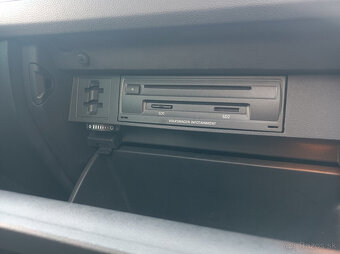 Volkswagen Tiguan, 110kw,namual,xenon,navi - 17