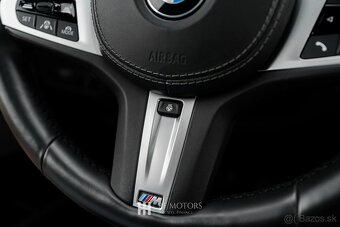 BMW X5 xDriveM50i A/T - 17