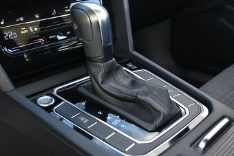 VW PASSAT 2.0 TDI BUSINESS DSG// 140 000KM//ROK 2020 - 17