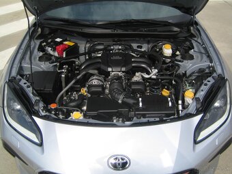 Toyota GR86 2.4 Boxer Executive - 17