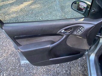 Ford Focus Combi GHIA 1.8 TDCI 85kW klima tažné xenony 2004 - 17