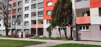 3-izbový byt s nepriechodnými izbami a lodžiou – Furdekova,  - 17