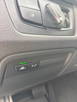 Bmw 320i f30 - 17