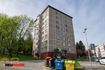Priestranný a zariadený 2i byt po rekonštrukcii s veľkým bal - 17