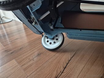 Šlapacie autíčko moskvič - 17