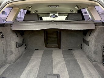 BMW 320d LCI XENON / PDC / LIGHTS PAKET - 17