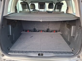 PEUGEOT 5008 1.6 HDI BUSINESS M6 - 17